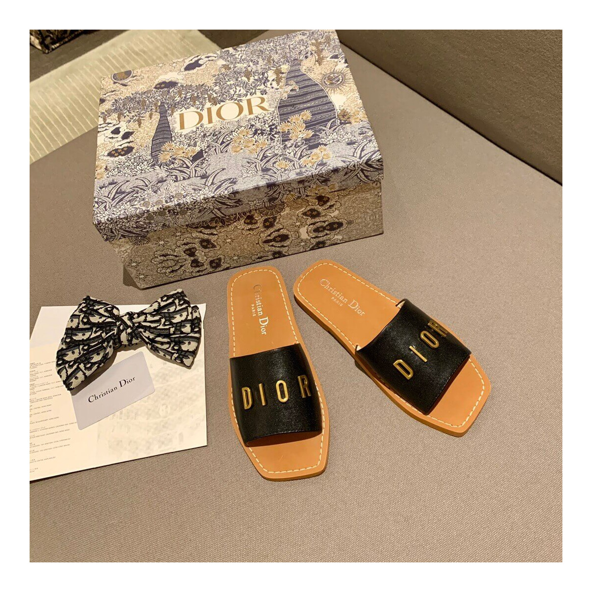 Christian Dior Logo Leather Mule D20601