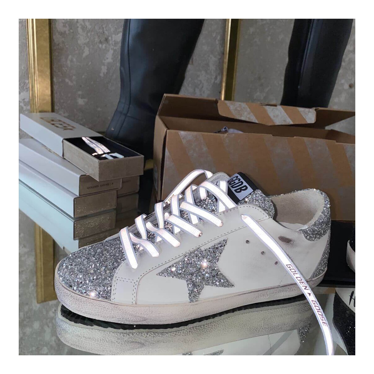 Golden Goose Superstar Sneaker WZ268