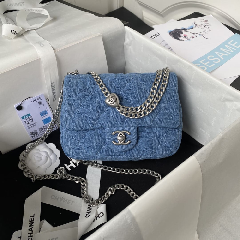 Chanel Heart Crush Chain Flap Bag in Denim Blue AS3829