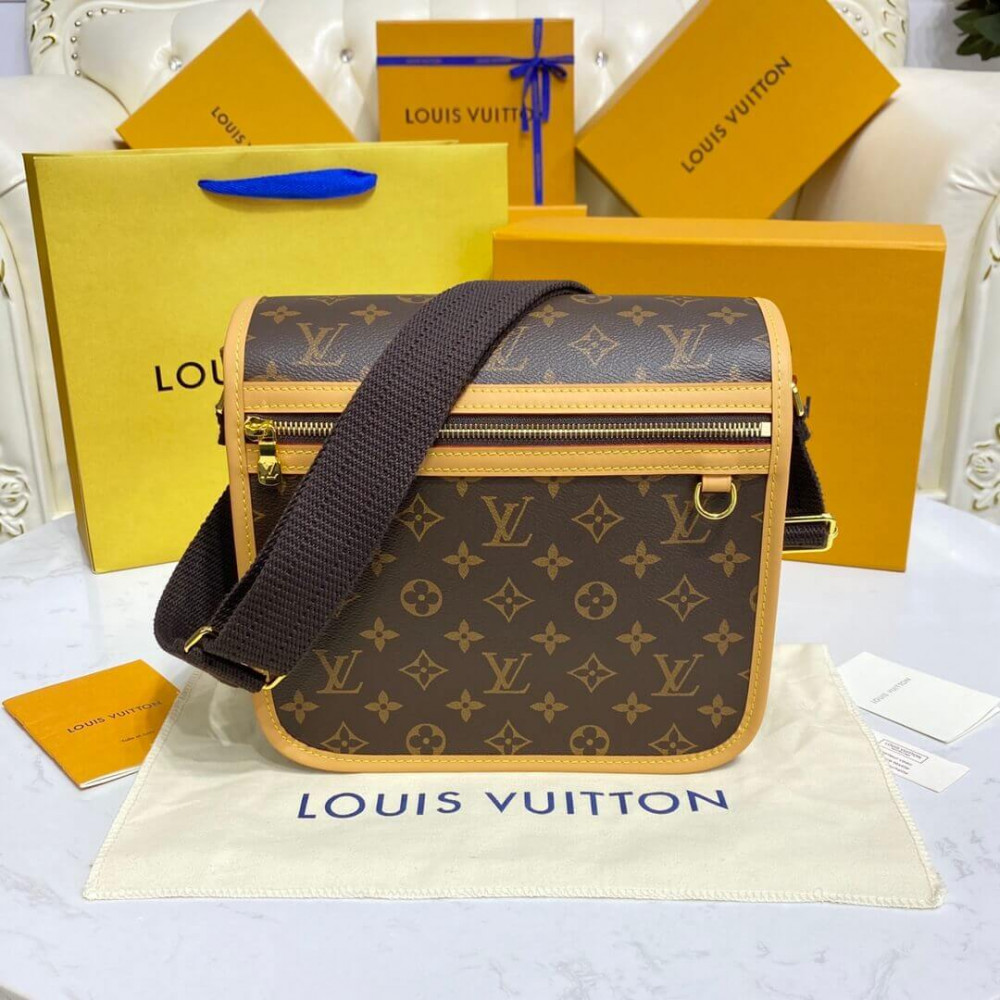 Louis Vuitton Monogram Messenger PM Bosphore M40106