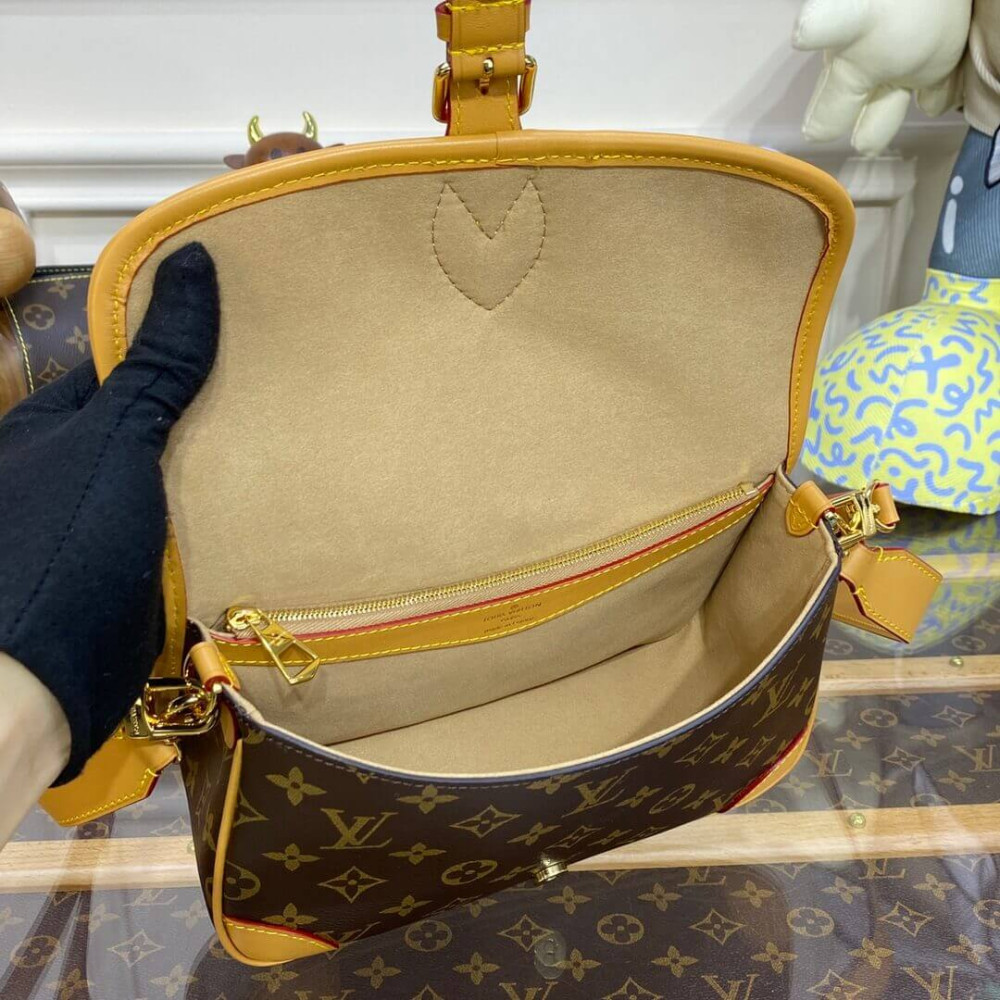 Louis Vuitton Monogram and Shearling Diane Bag M46317