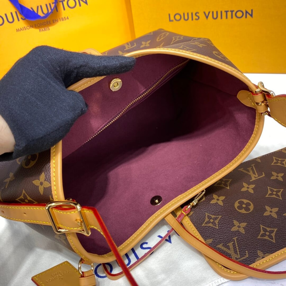 Louis Vuitton Carryall PM Shoulder Bag M46203