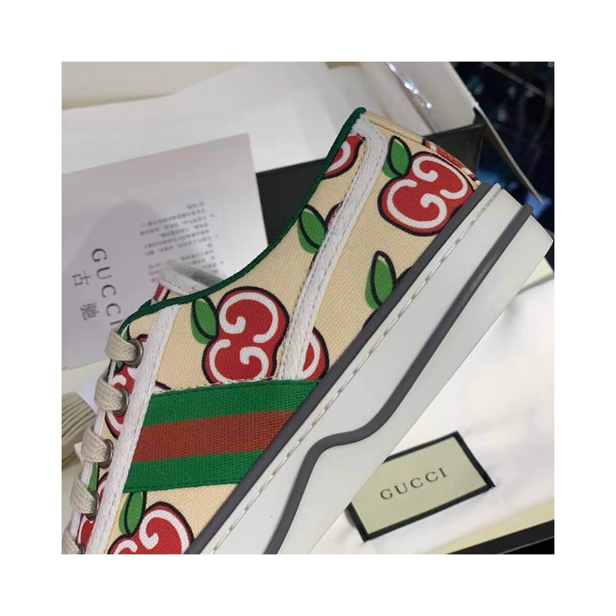 Gucci GG Apple Print Tennis 1977 Sneaker 606110