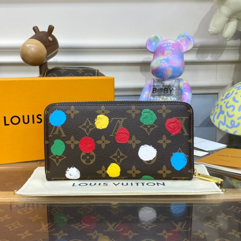 Louis Vuitton x Yayoi Kusama Zippy Wallet M81864