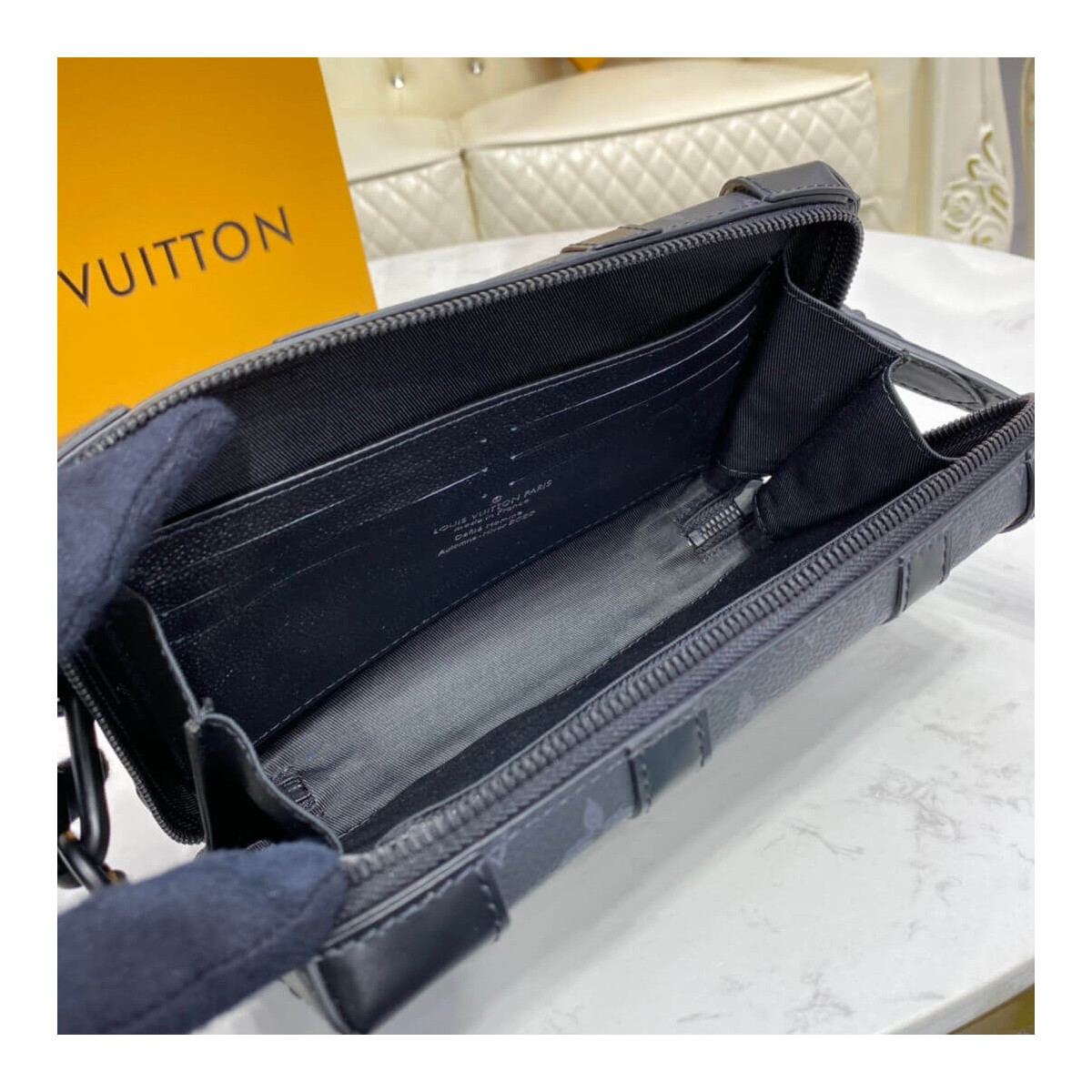 Louis Vuitton Trunk Wallet M69838