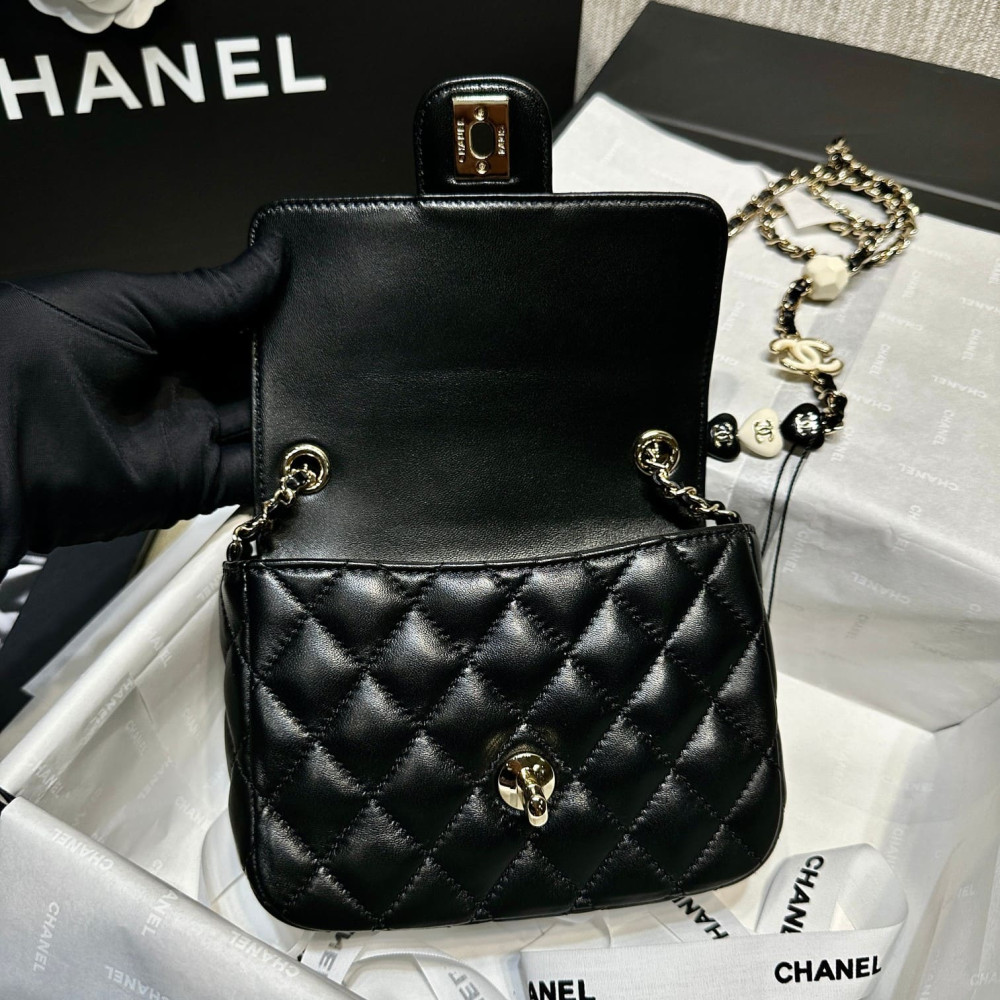 Chanel Mini Flap Bag in Black Lambskin AS3782