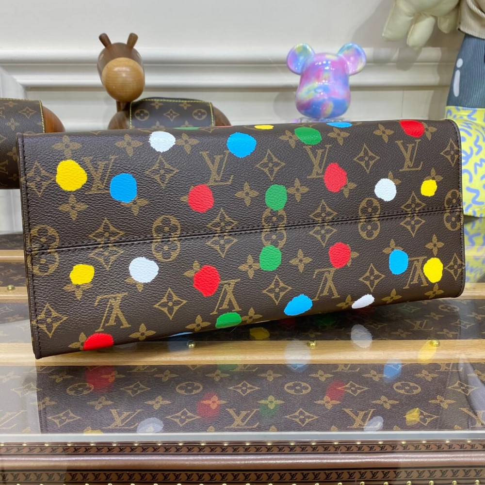 Louis Vuitton Yayoi Kusama OnTheGo MM M46379