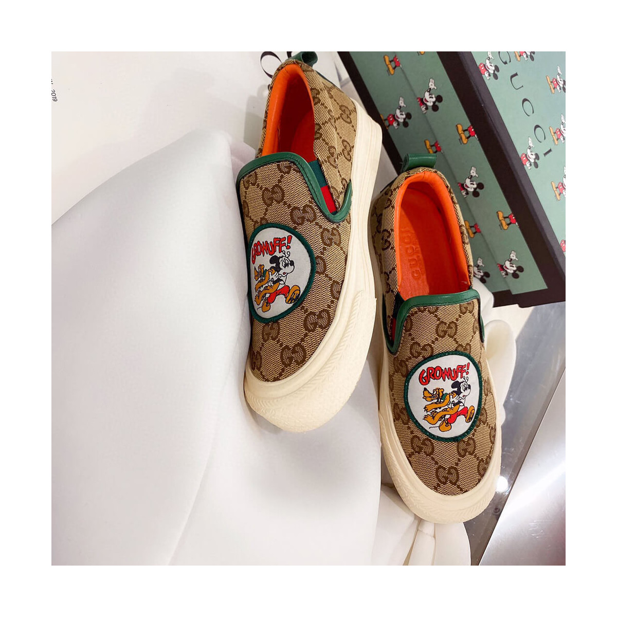 Gucci GG Disney x Gucci Loafer 875605 Green / Orange