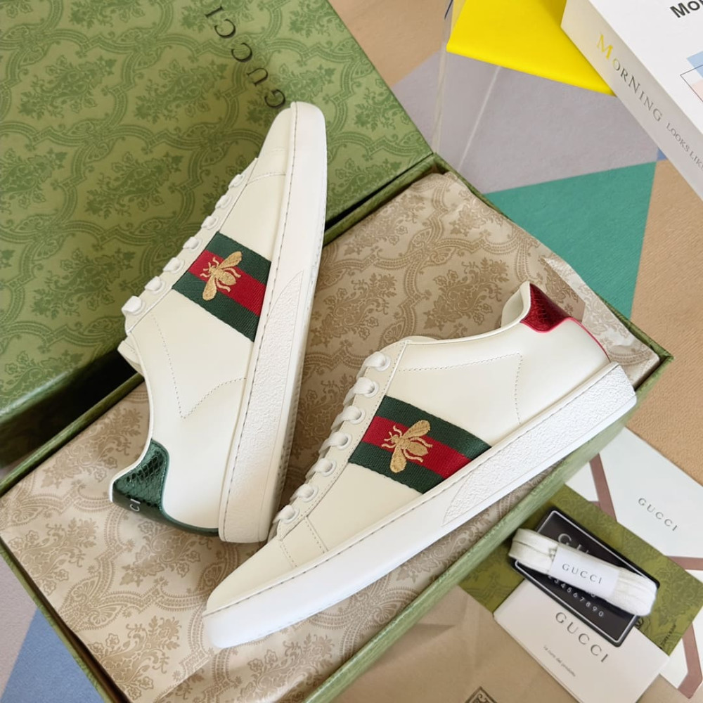 Gucci Ace Sneaker With Bee 431942