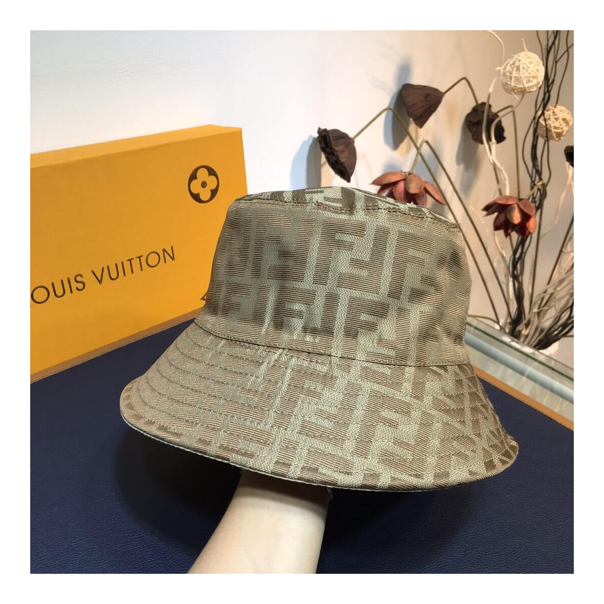 Fendi Reversible FF Bucket Hat FD-005