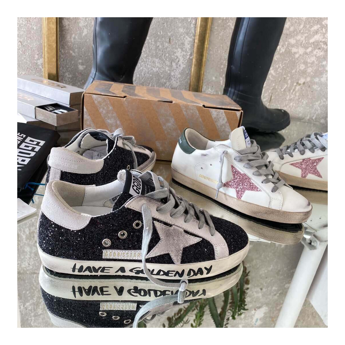 Golden Goose Superstar Sneaker WZ267