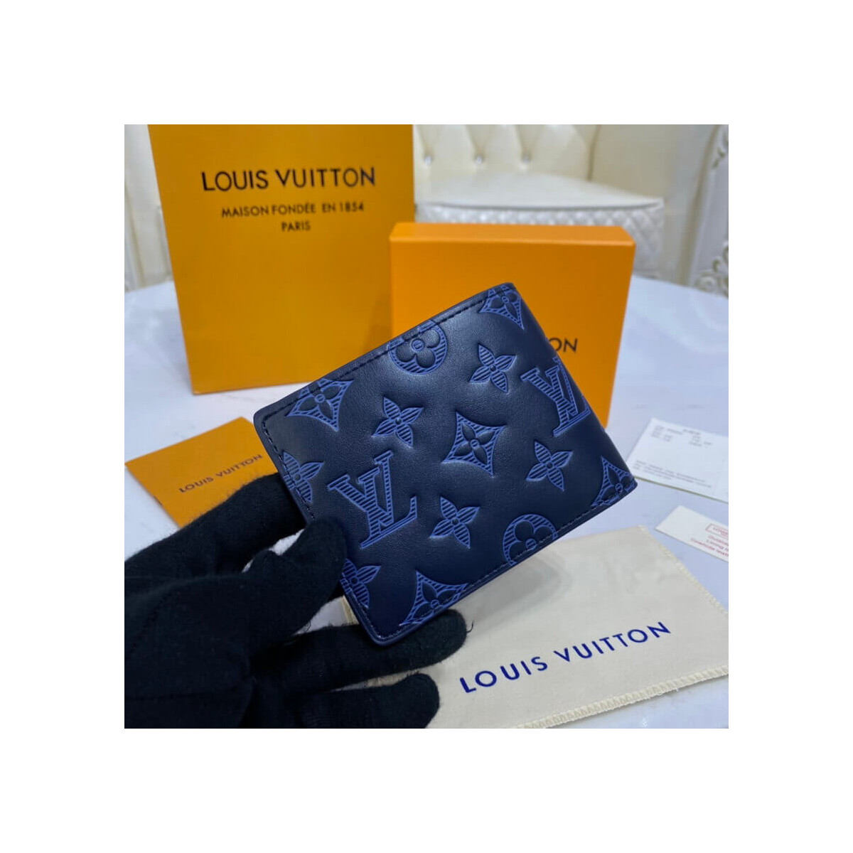 Louis Vuitton Multiple Wallet M80422