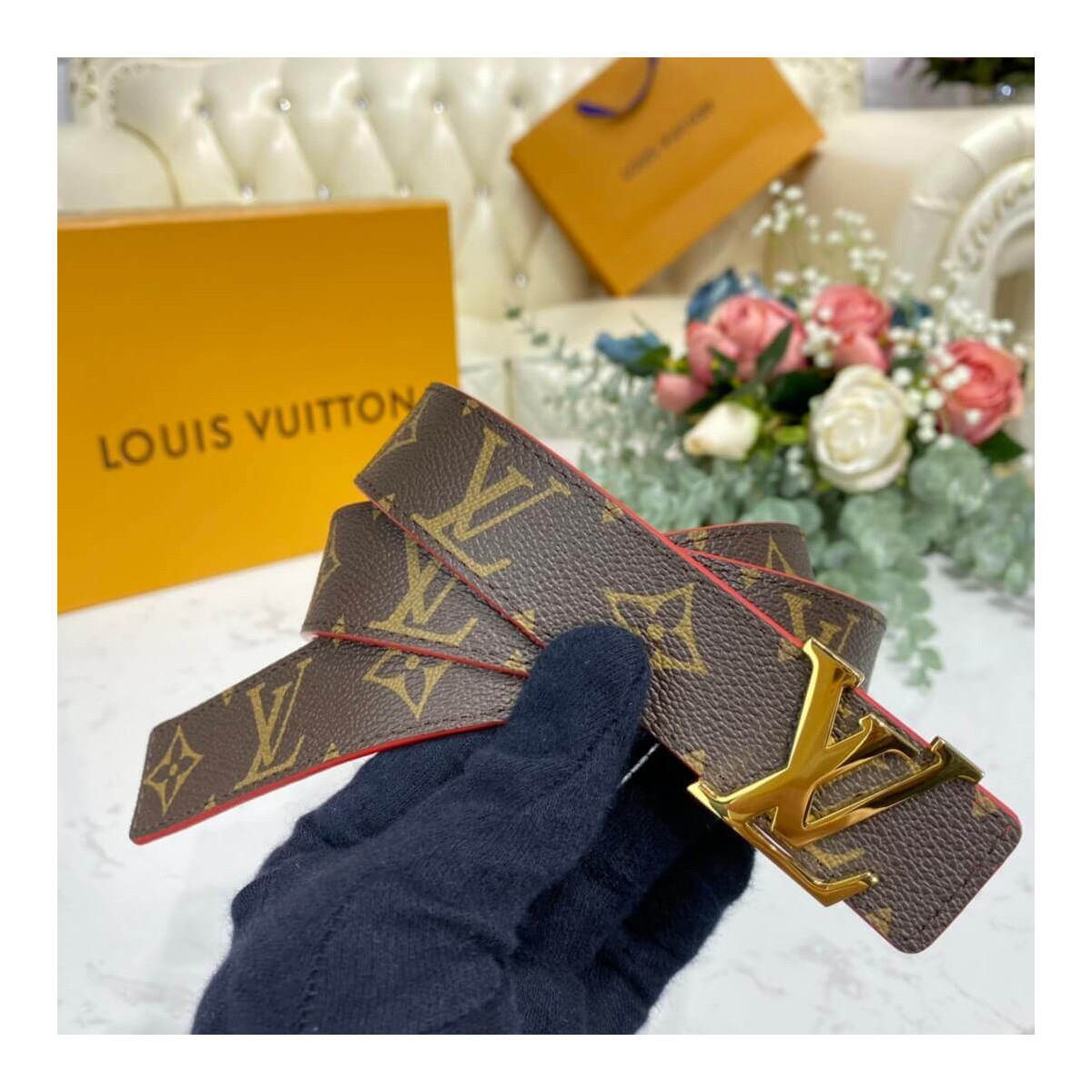 Louis Vuitton LV Initiales 30mm Reversible Belt M0317W