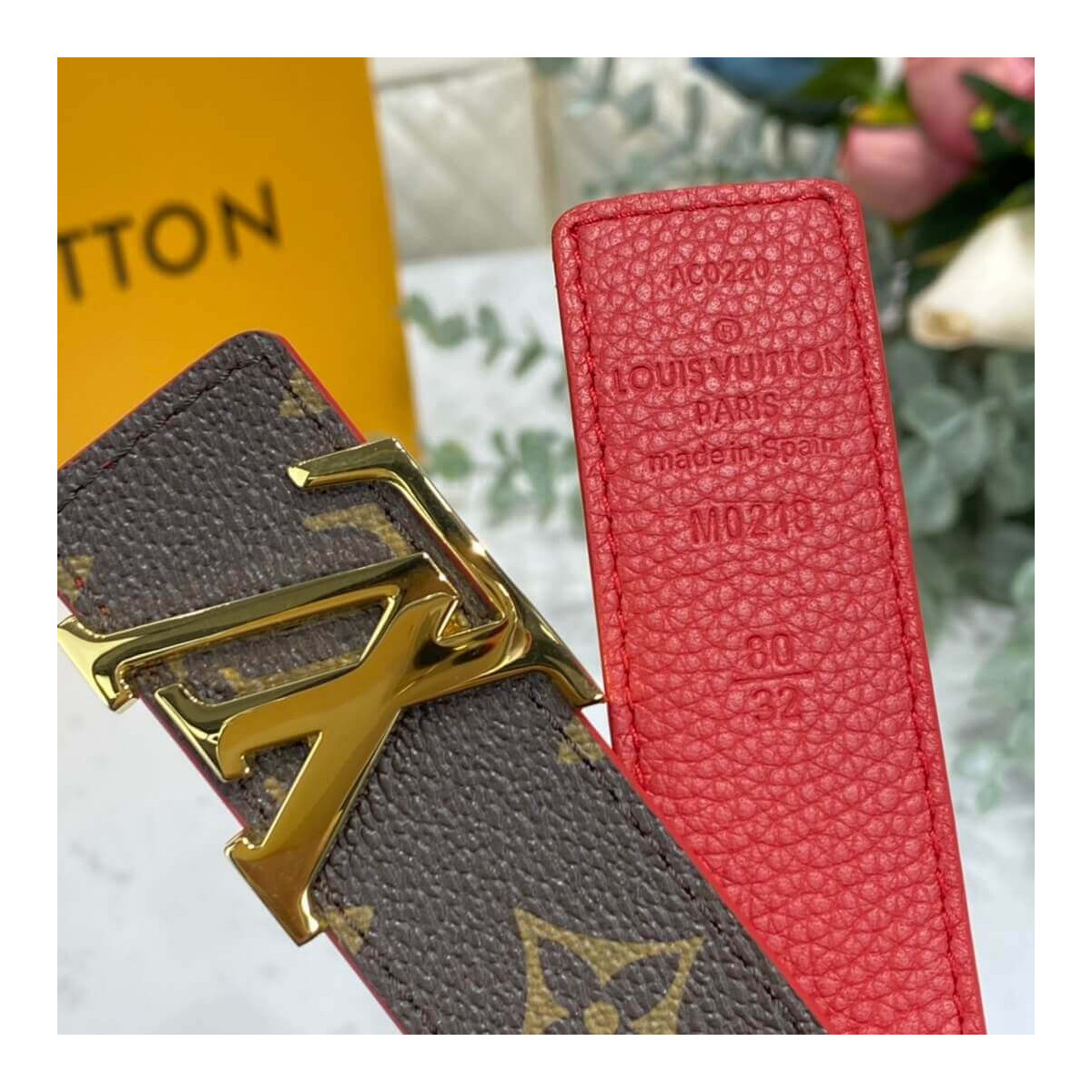 Louis Vuitton LV Initiales 30mm Reversible Belt M0317W