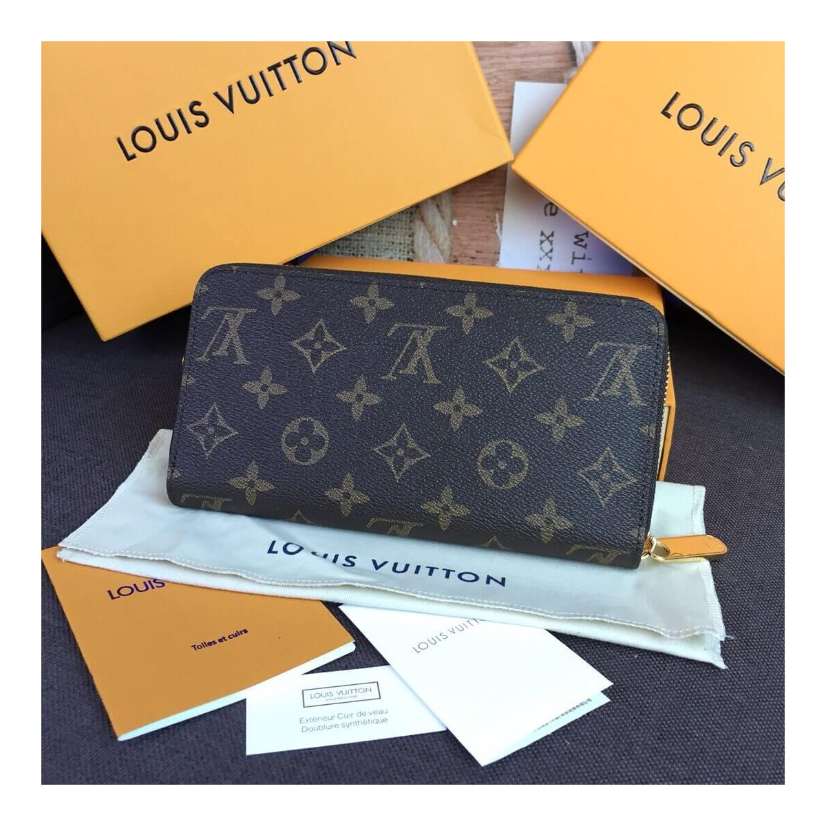 Louis Vuitton Monogram Canvas Love Lock Zippy Wallet M64116