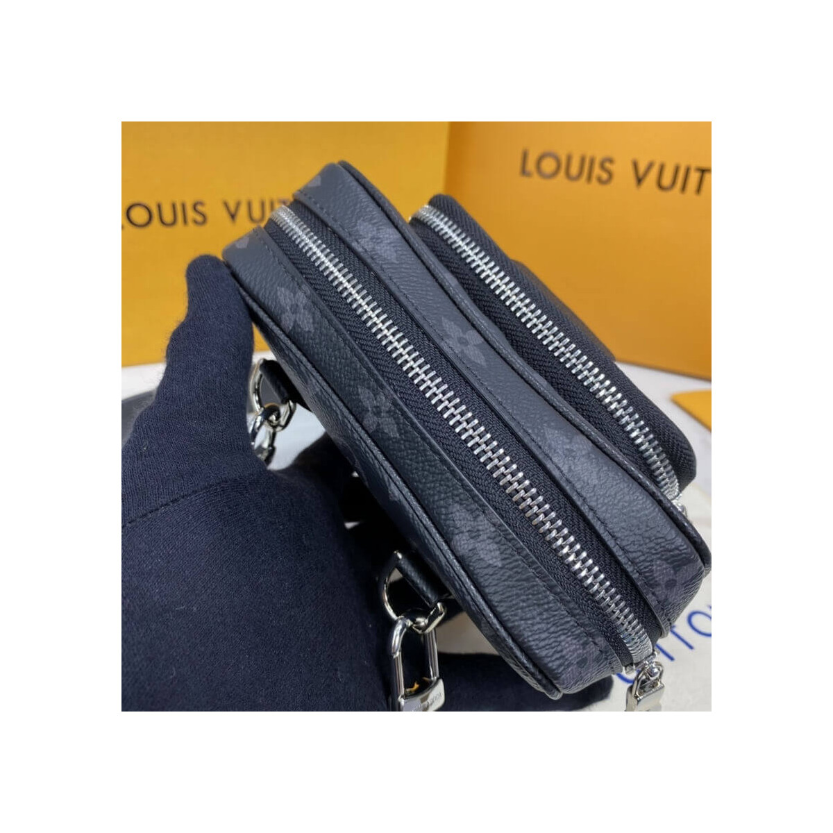 Louis Vuitton Outdoor Pouch K45 M30755