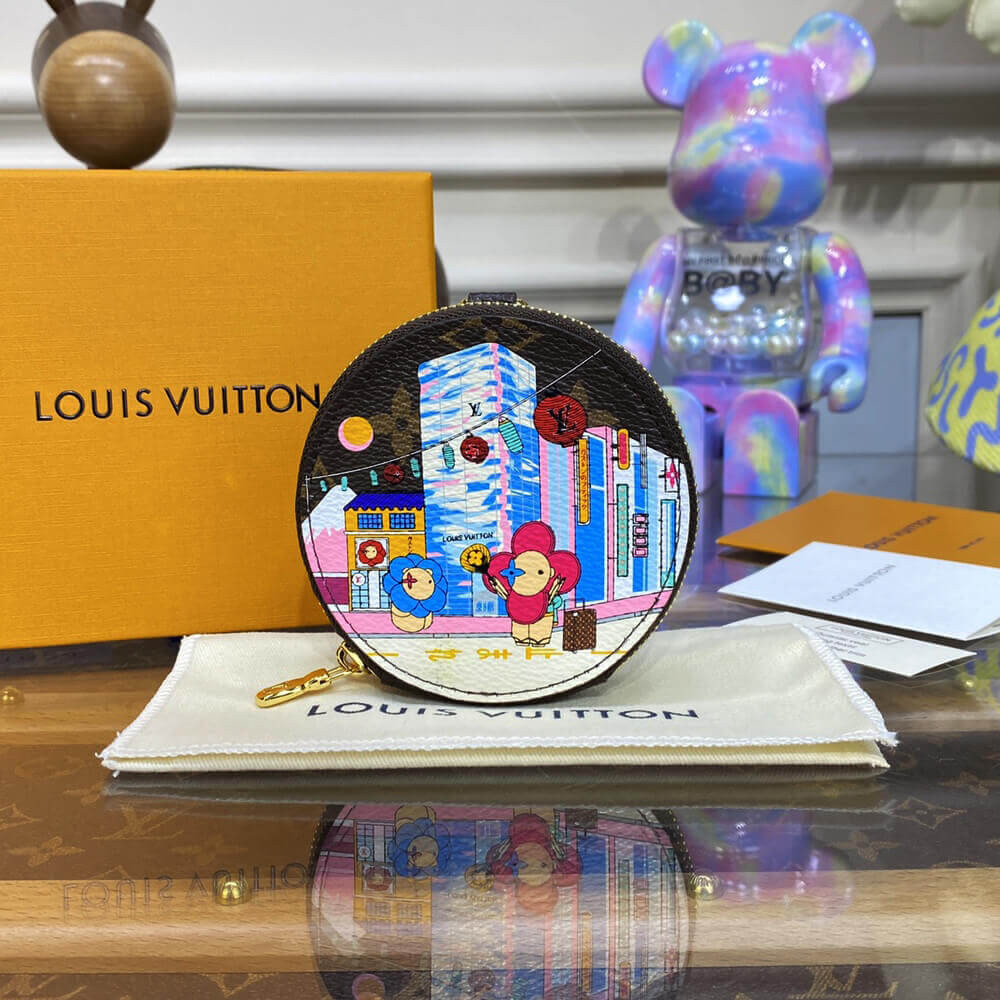 Louis Vuitton Christmas Animation 2022 Round Coin Purse M81634