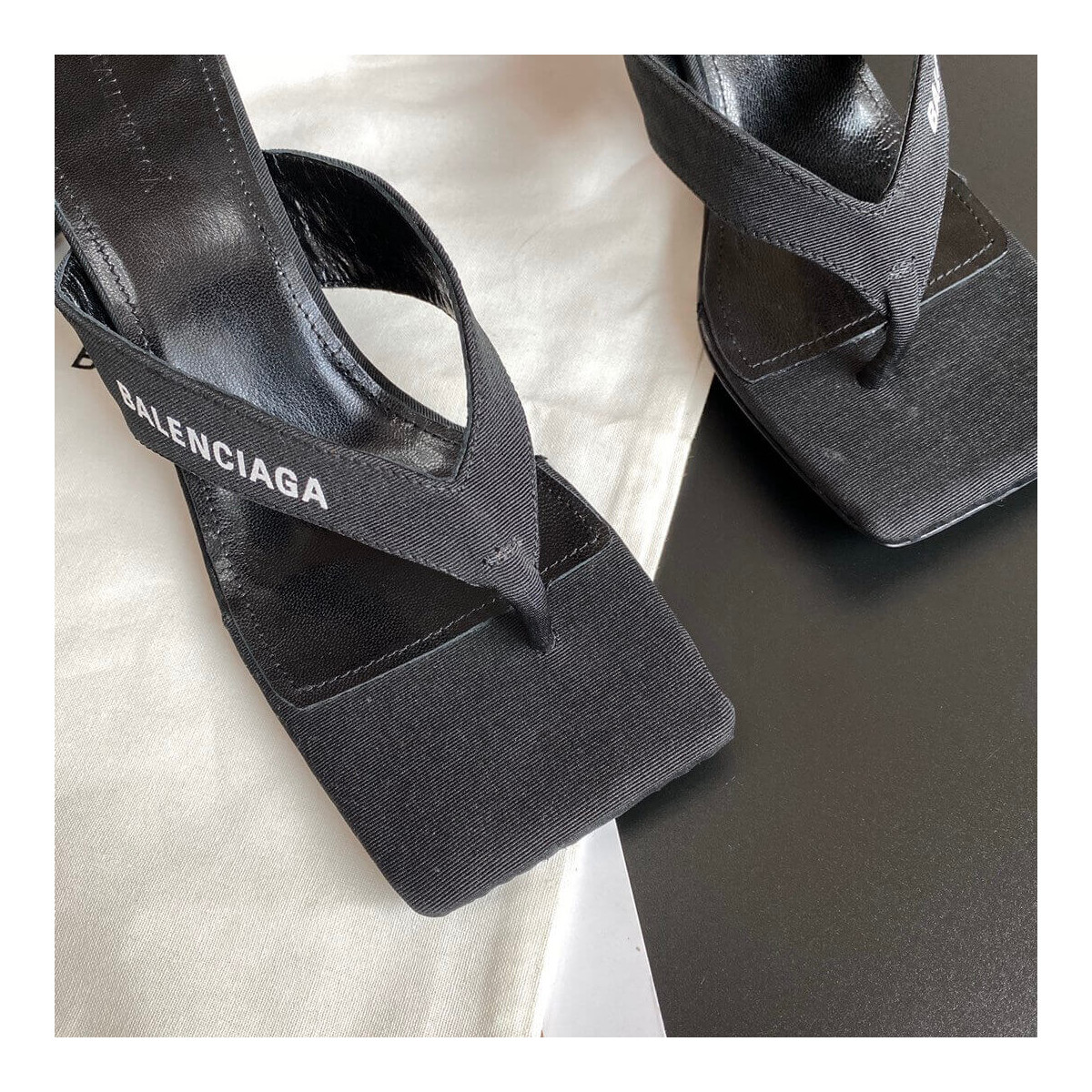 Balenciaga Logo T-bar sandals 434344-1