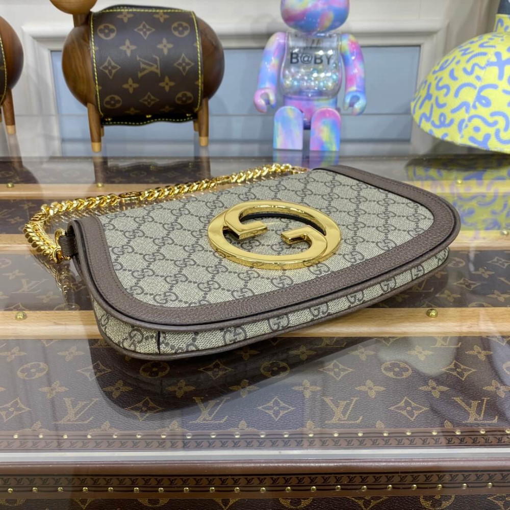 Gucci Blondie GG Supreme Shoulder Bag 699268