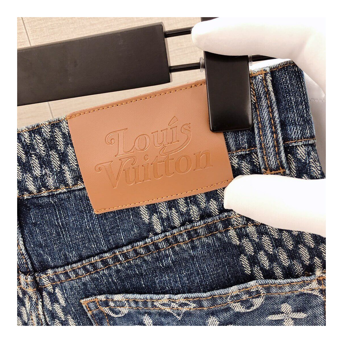 Louis Vuitton LV² Mini Shorts 1A80VK