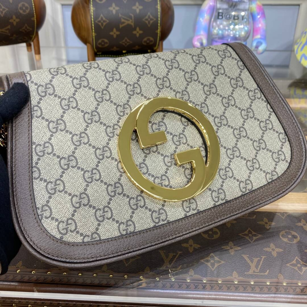 Gucci Blondie GG Supreme Shoulder Bag 699268