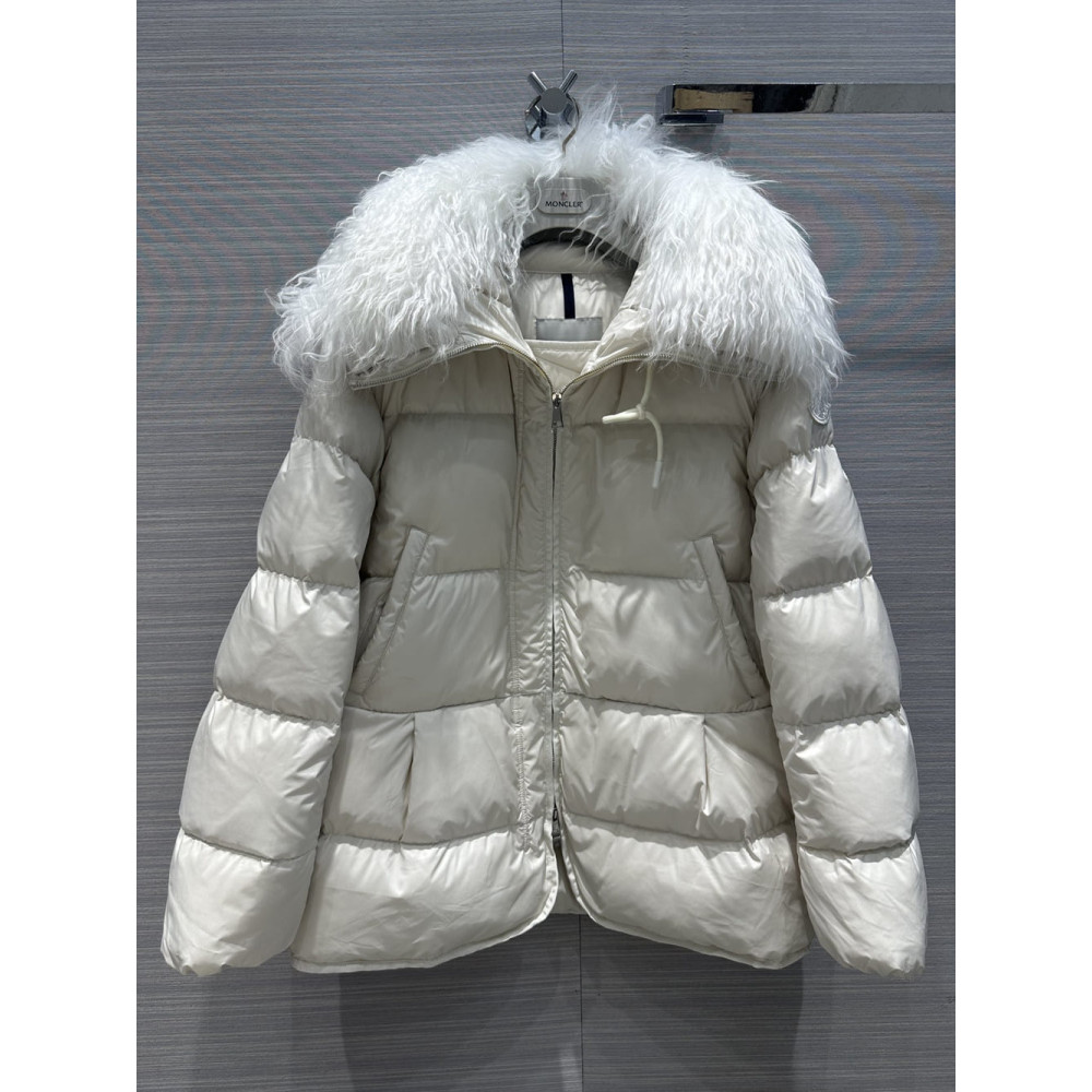 Moncler Locustelle Short Down Jacket A998986