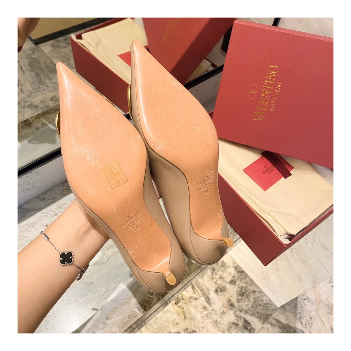 Valentino Garavani Vlogo Calfskin Pump 50mm TW2S0R77