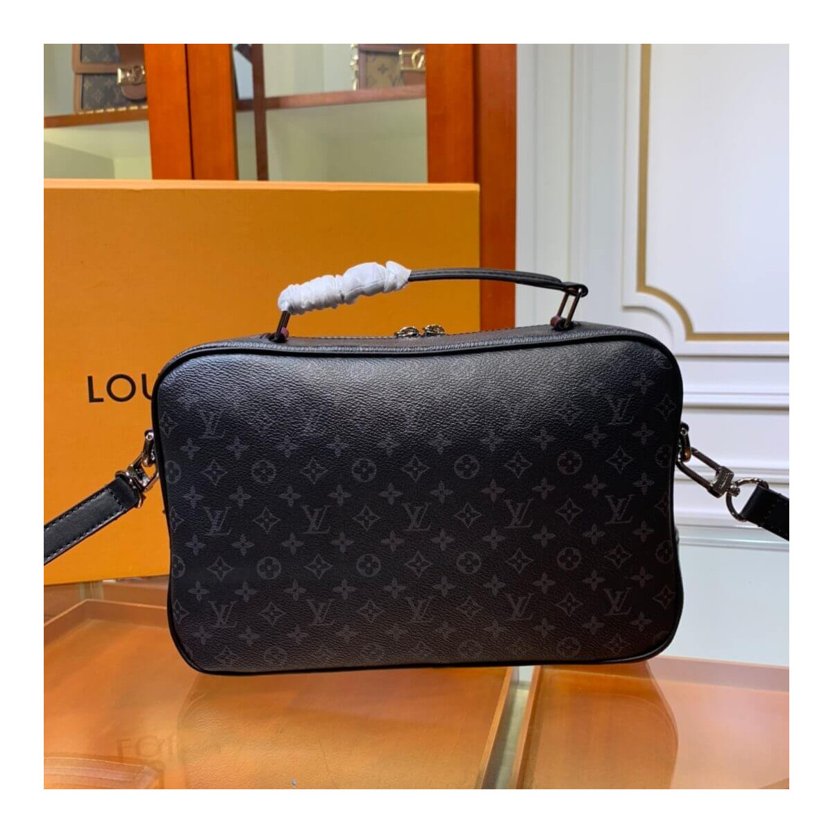 Louis Vuitton Messenger Multipocket M45457