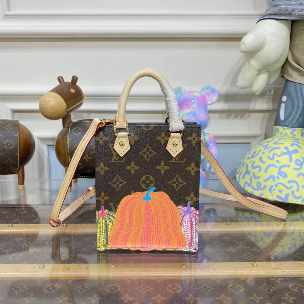 LV x YK Petit Sac Plat with Pumpkin PrintM82112