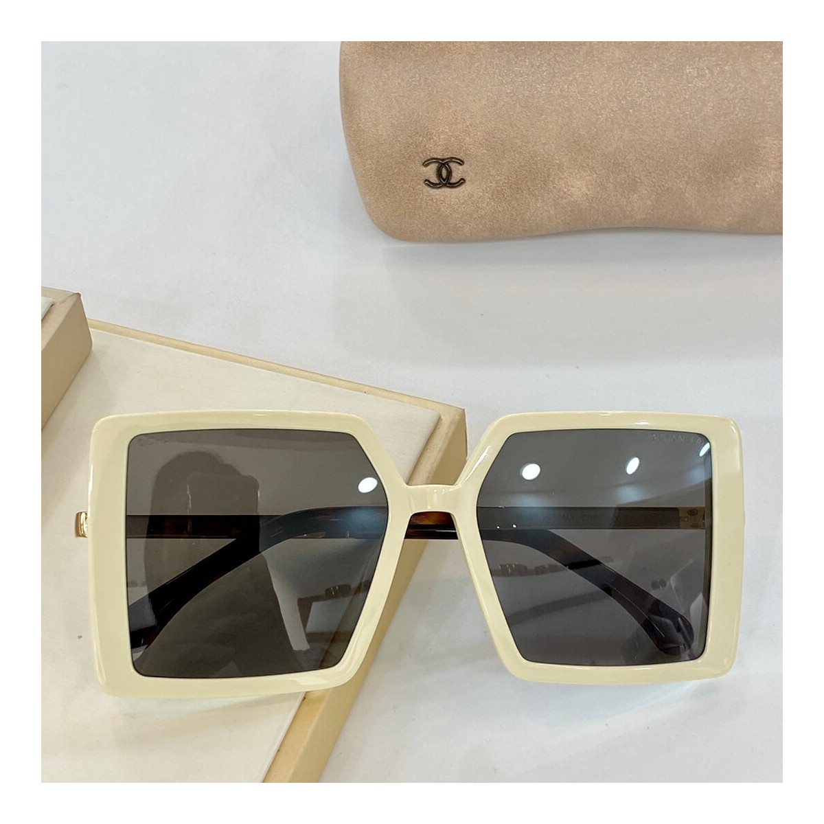 Chanel Rectangle Sunglass 5529