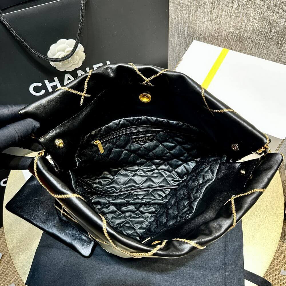 Chanel 22 Handbag Shiny Metallic Calfskin AS3260 Black/Gold