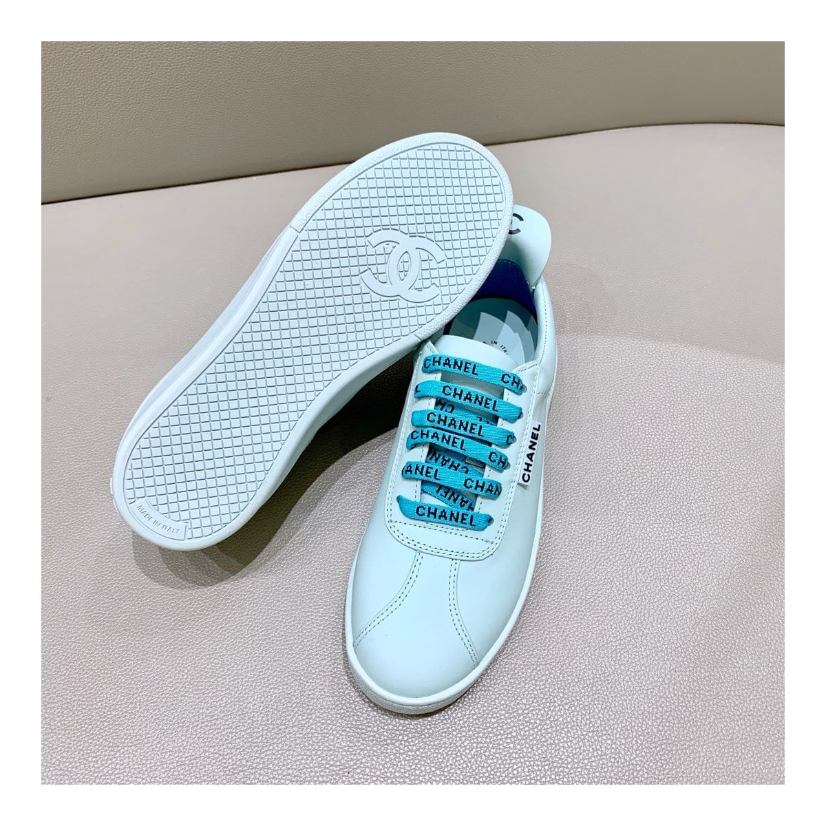 Chanel Leather  Weekender Sneakers G99693