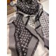 Louis Vuitton Petit Louis Shawl M76997