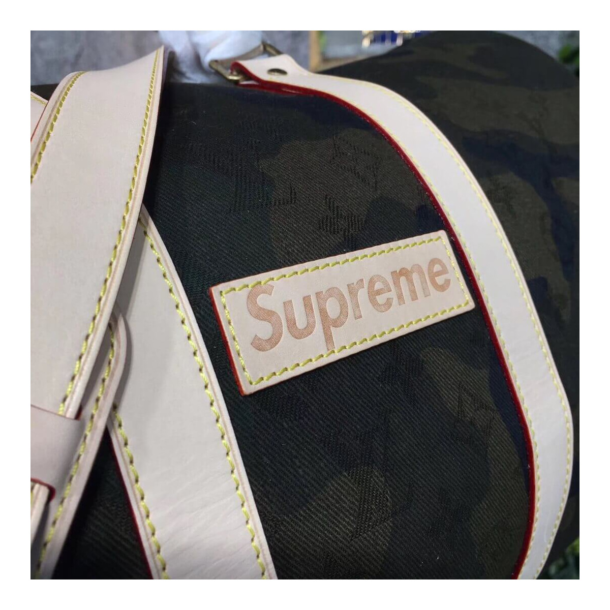 Louis Vuitton x Supreme Keepall 45 Bandoulière M43466