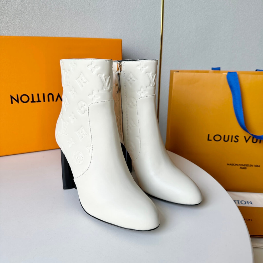 Louis Vuttion Silhouette Ankle Boot 1ABP9M