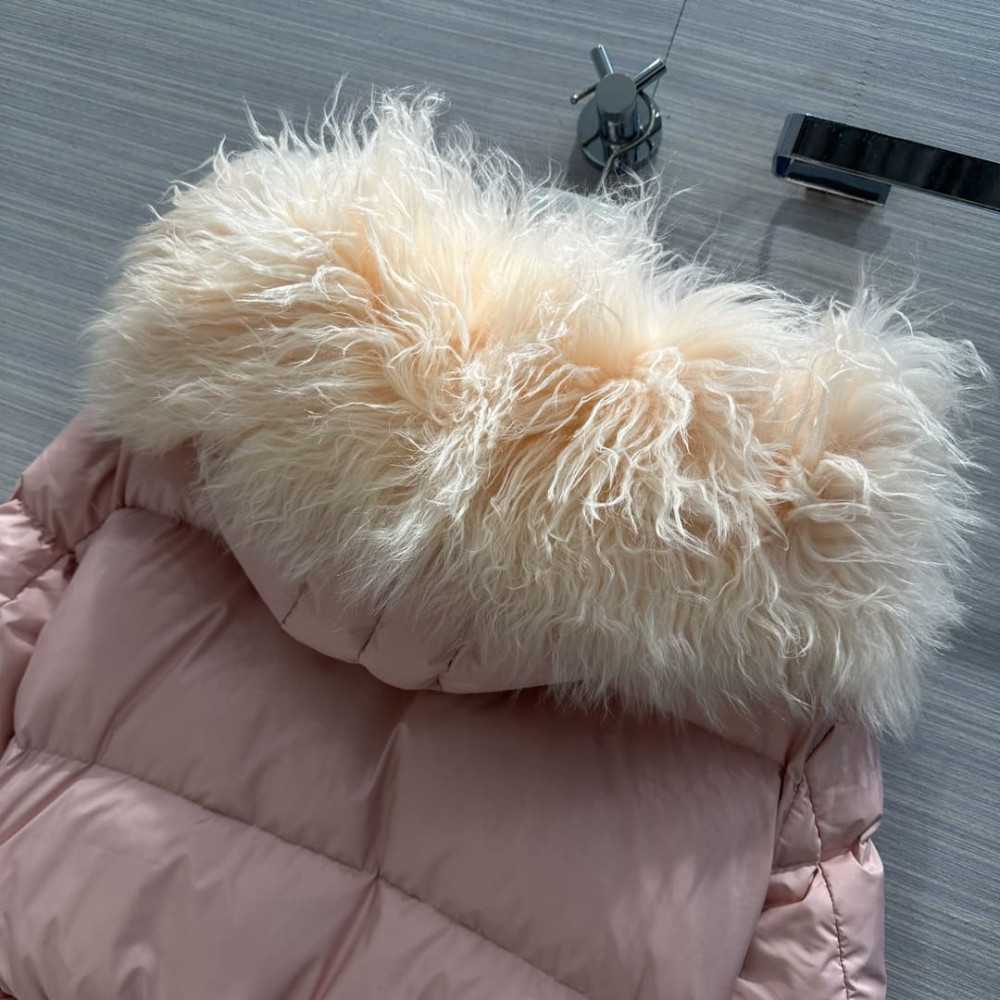 Moncler Locustelle Short Down Jacket A998986