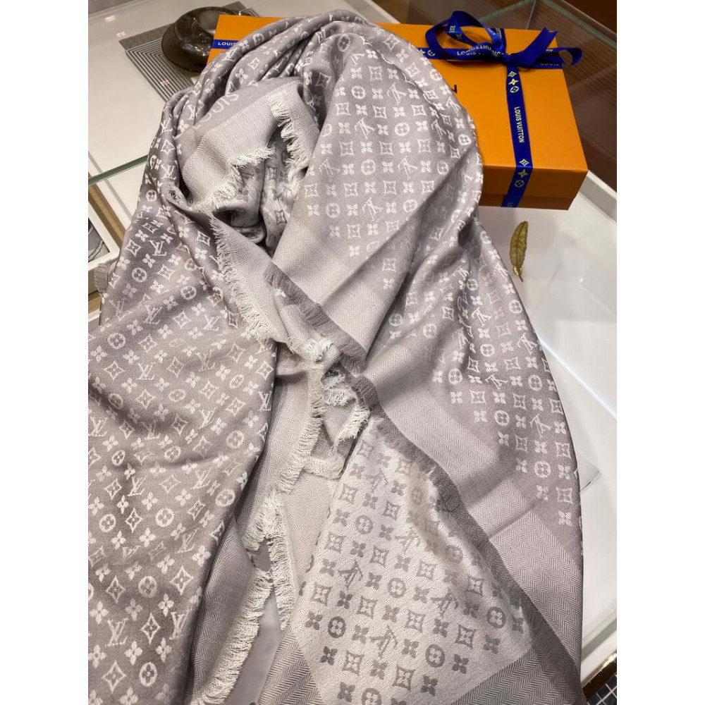 Louis Vuitton Petit Louis Shawl M76997