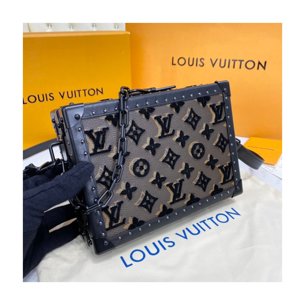 Louis Vuitton Clutch Box M20233