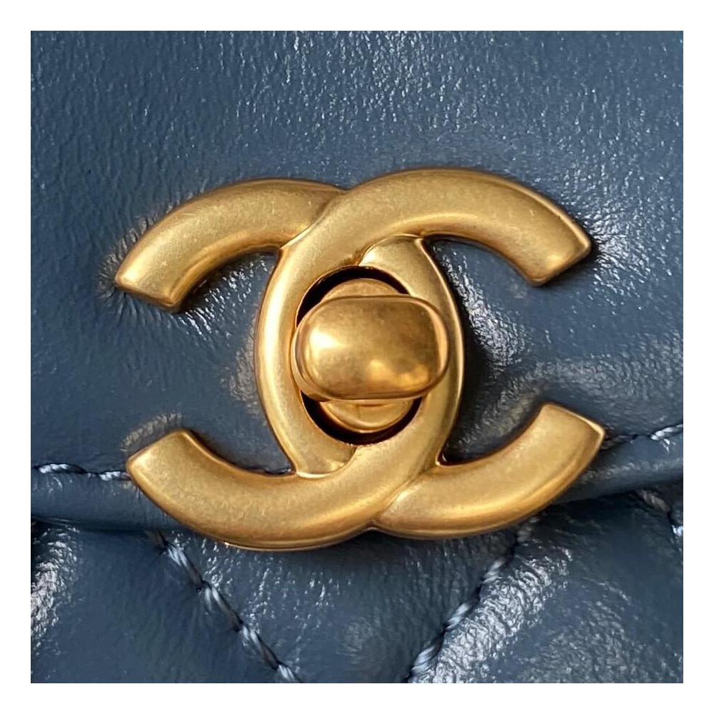 Chanel Kelly Clutch with Chain AP3435 Shiny Aged Calfskin