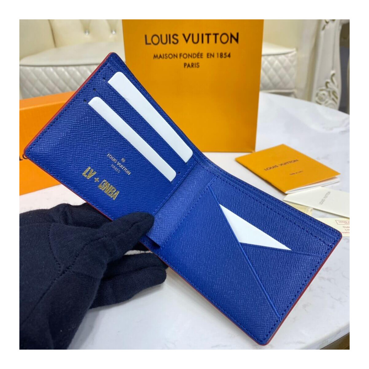 Louis Vuitton LV x NBA Multiple Wallet M80105