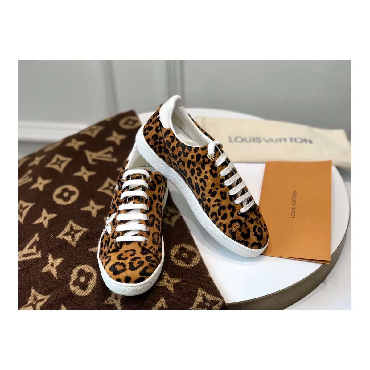 Louis Vuitton Monogram Jungle Frontrow Sneaker 1A5NQK