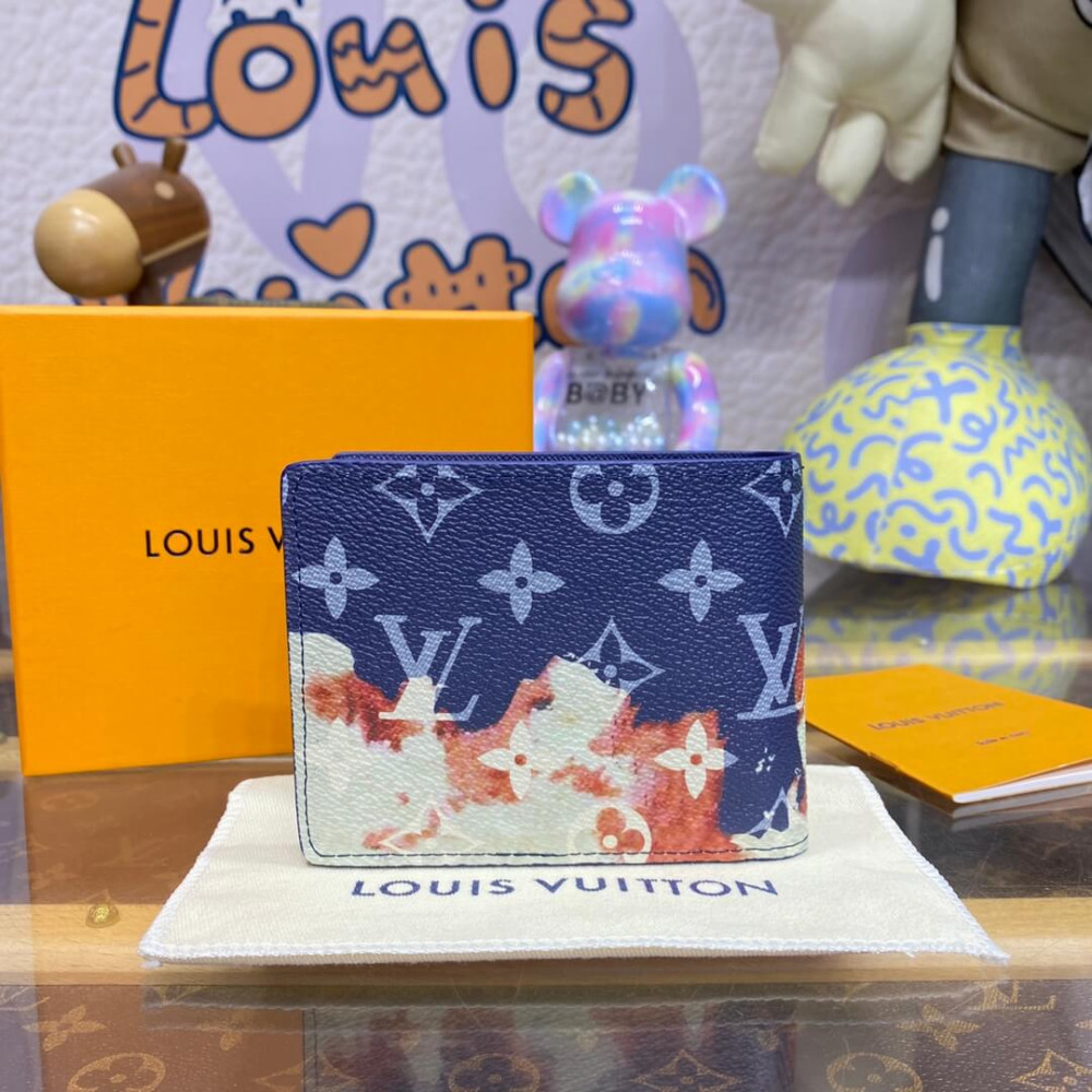 Louis Vuttion Monogram Bleach Multiple Wallet M82827