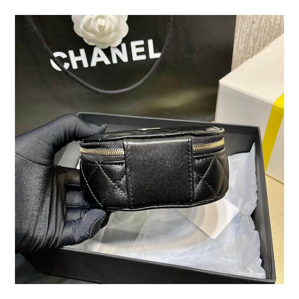 Chanel Small Vanity Case Lambskin AP2731