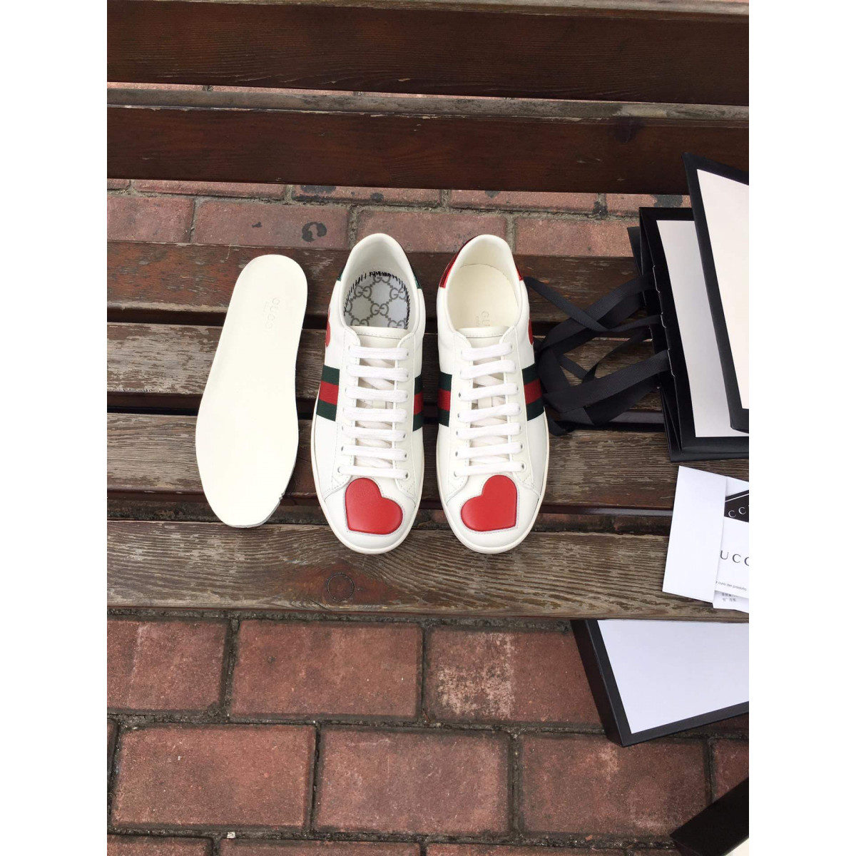 Gucci Ace Heart Embroidered Sneaker 435638