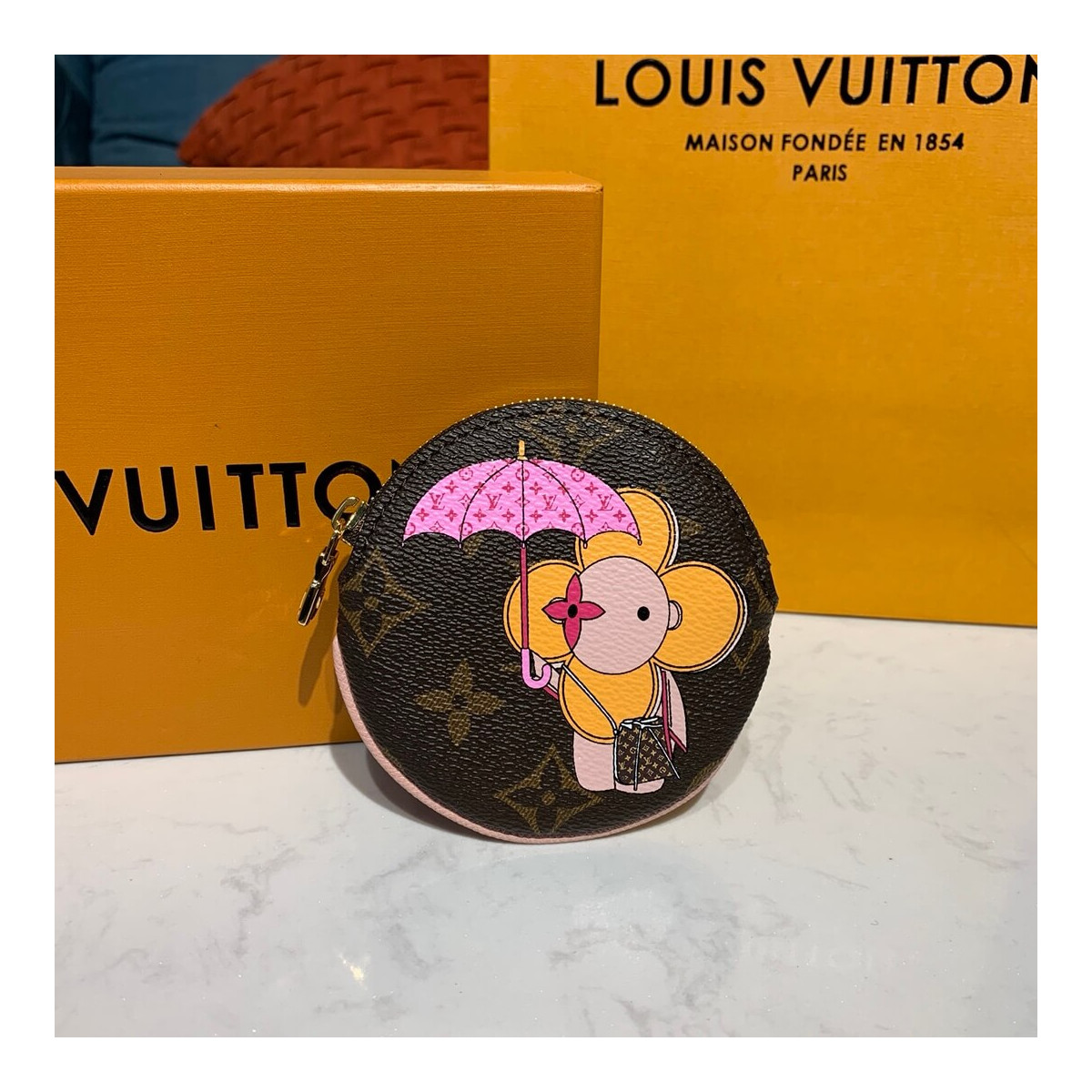 Louis Vuitton Vivienne Round Coin Purse M69057