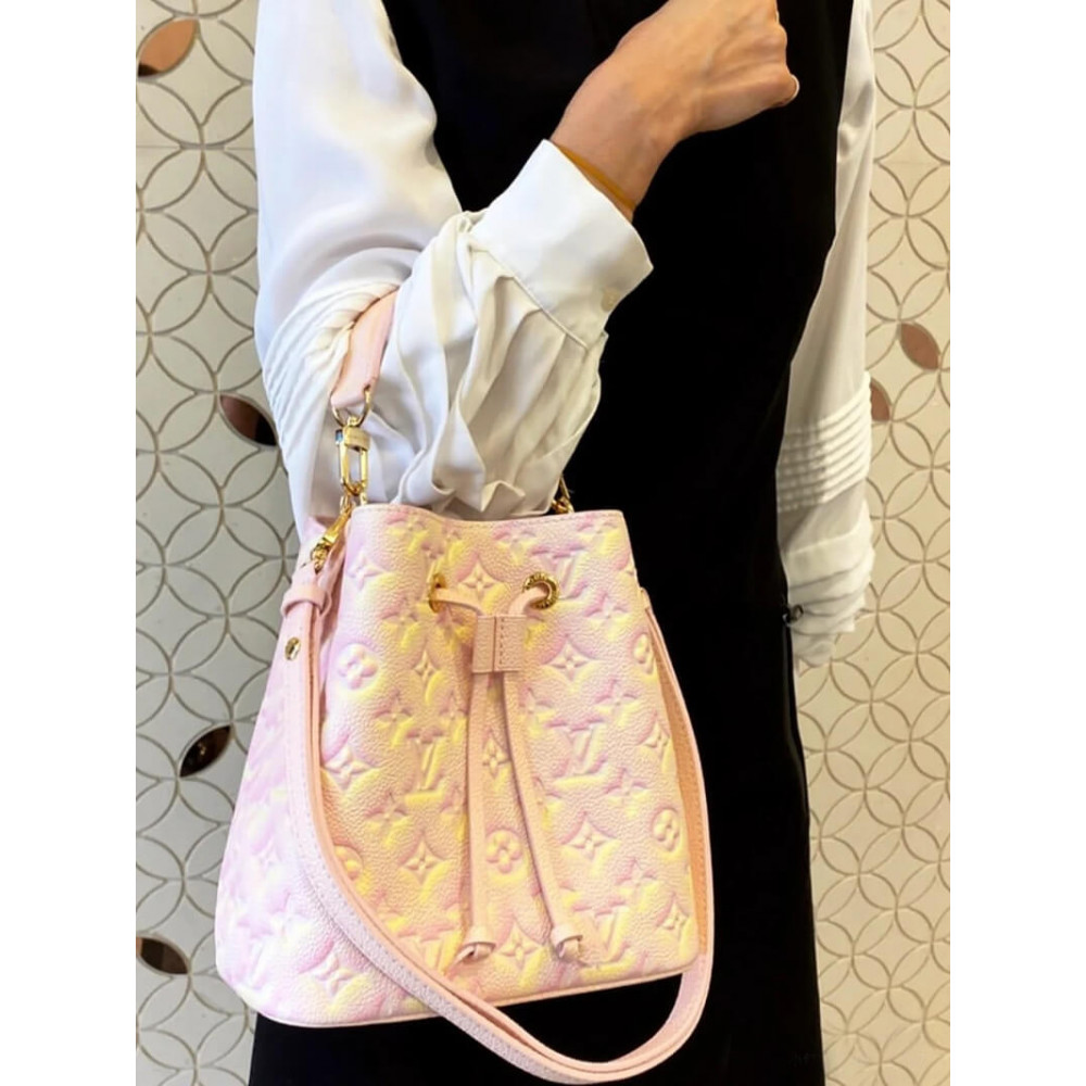 Louis Vuitton Neonoe BB M46174 Pink