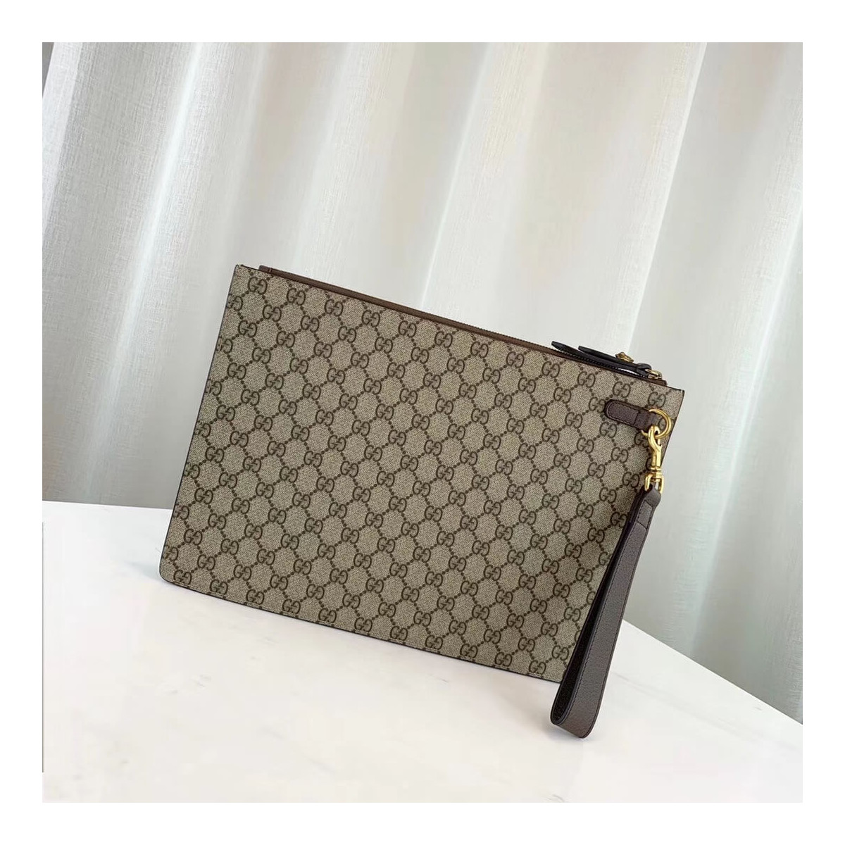 Gucci Portfolio GG Supreme Bee Pouch 433665