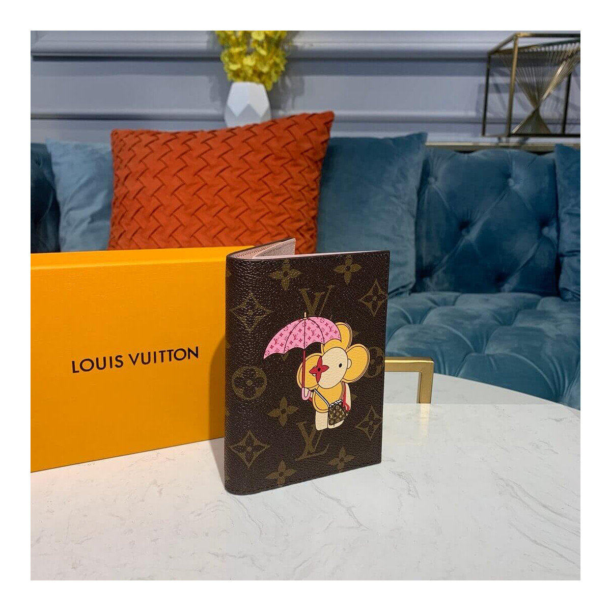 Louis Vuitton Vivienne Print Passport Cover M64411