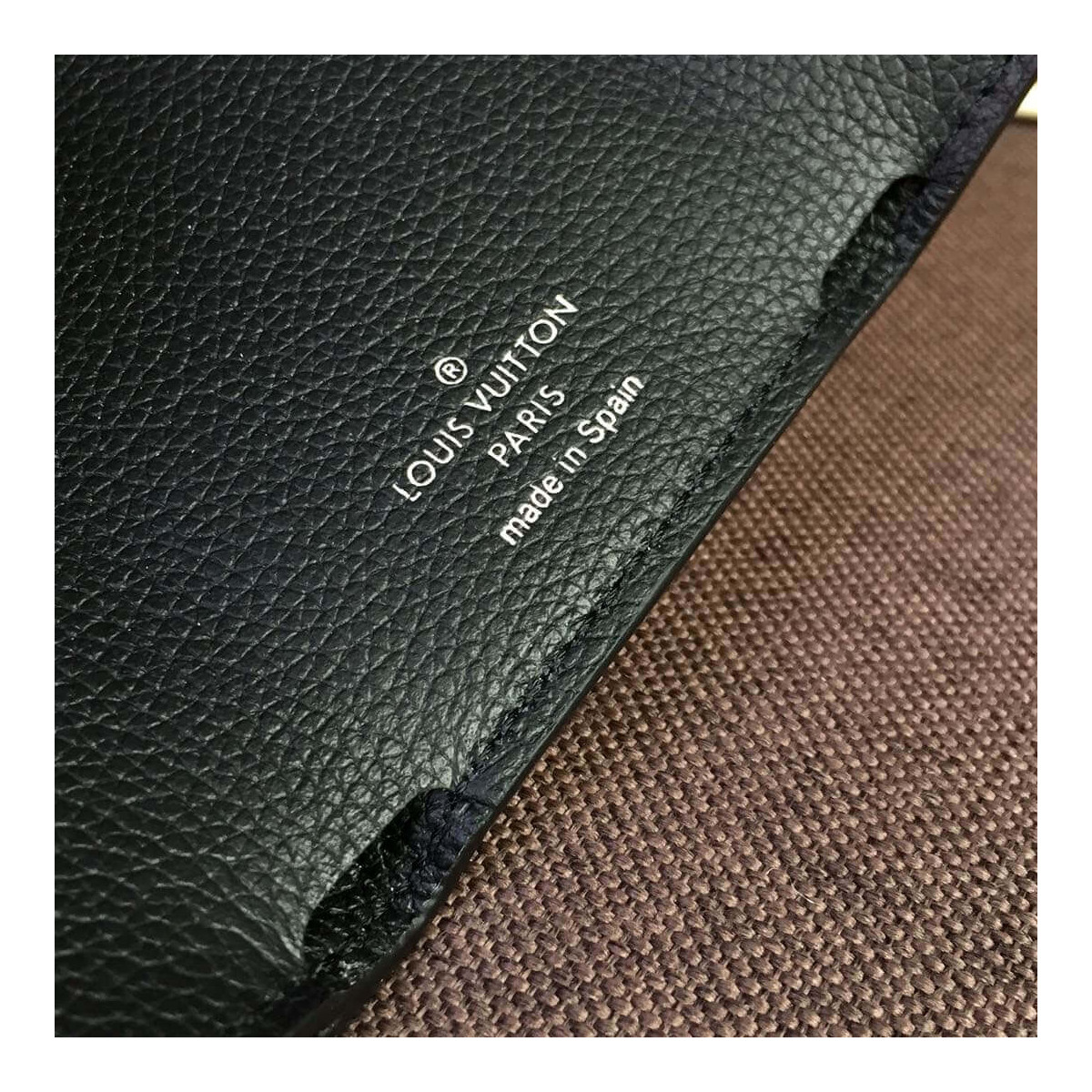 Louis Vuitton Lockmini Wallet M63978