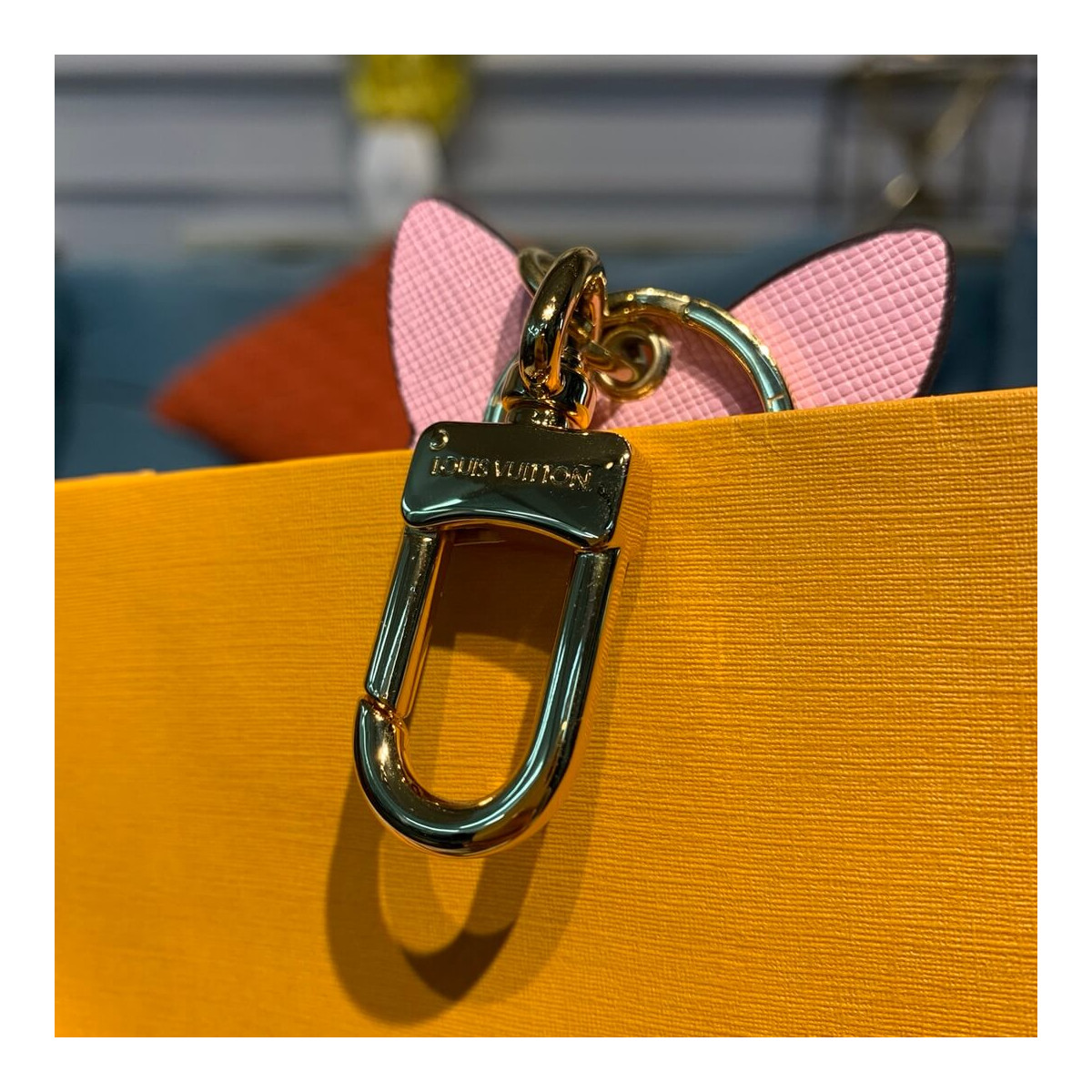 Louis Vuitton Cute Fox Bag Charm And Key Holder M69015